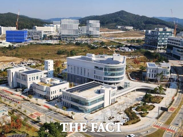 세종시 집현동 복합커뮤니티센터 전경. /행복청