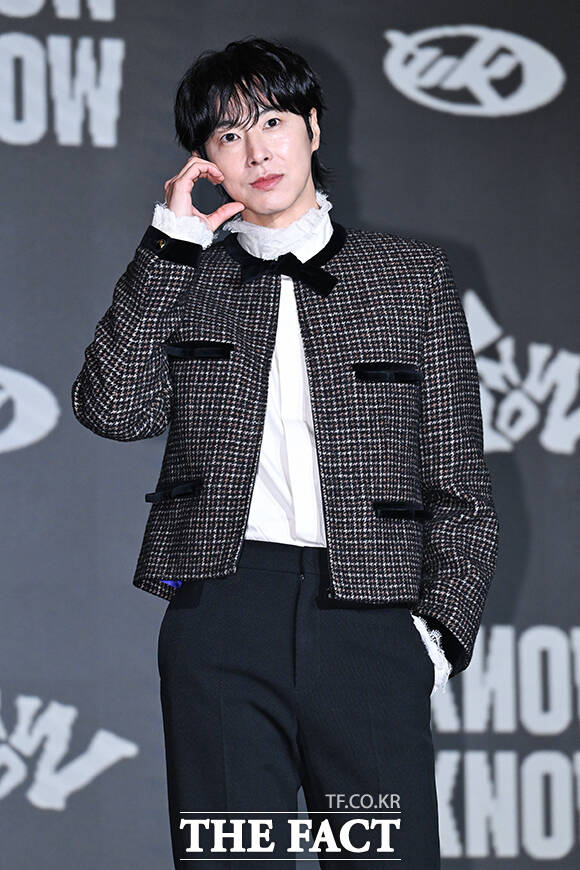 유노윤호의 첫 정규앨범 I-KNOW에는 더블 타이틀곡 Stretch와 Body Language를 포함해 총 10곡이 수록됐다./서예원 기자