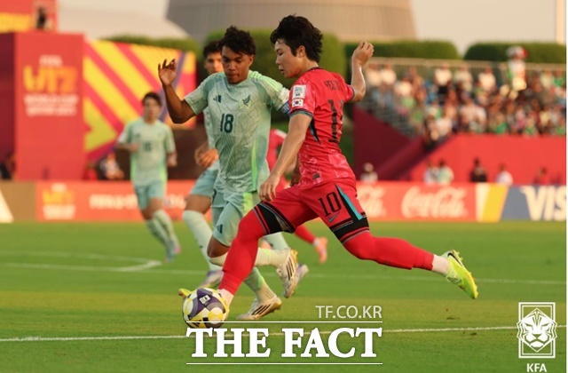 김예건이 멕시코와의 경기에서 슈팅을 시도하고 있다./KFA
