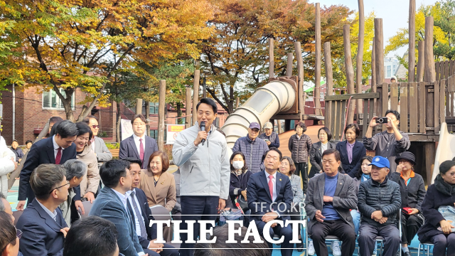 오세훈 서울시장이 6일 성북구 장위13구역 현장을 찾아 주민들과의 간담회를 진행하고 있다. /정소양 기자