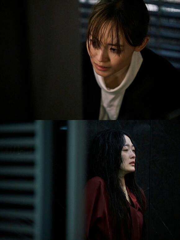 배우 전소니와 이유미가 반복되는 가정 폭력이라는 악의 고리에서 벗어날 수 있을지 두 사람의 공모의 끝은 어떤 결말을 맺을지 이목이 집중된다. /넷플릭스