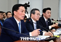  질의에 답변하는 강병인 경호처 기획관리실장 직무대리 [포토]