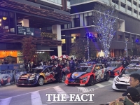  [현장] 도시 전체가 엔진음으로 들썩…2025 WRC 랠리 재팬 개막