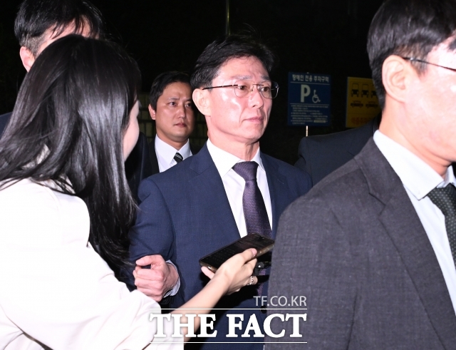 채상병 외압 의혹을 수사하는 이명현 특별검사팀은 7일 출석에 불응하고 있는 임성근 전 해병대 1사단장이 수감 중인 서울구치소에서 강제구인을 시도한 끝에 자진 출석하기로 했다고 밝혔다. /이새롬 기자