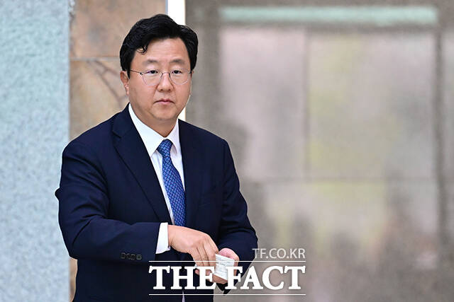 정진우(사법연수원 29기) 서울중앙지검장이 8일 사의를 표명했다. 검찰이 대장동 민간업자들의 1심 판결에 항소하지 않기로 한 지 하루 만이다. /남윤호 기자