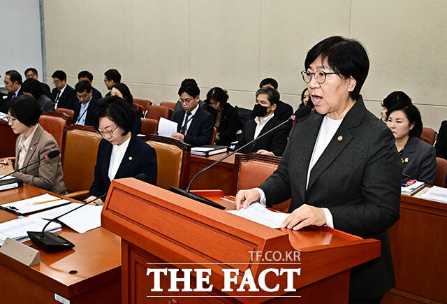 2026년도 예산안 관련 제안설명하는 정은경 보건복지부 장관.