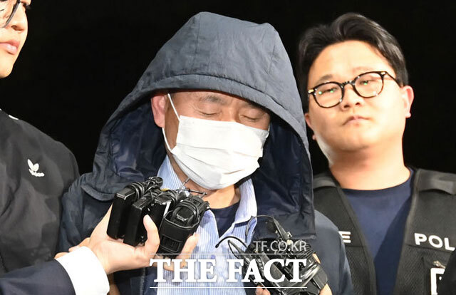 시흥시에서 2명을 살해하고 2명에게 중상을 입힌 뒤 도주했다가 지난 5월 19일 경찰에 검거된 차철남. /뉴시스