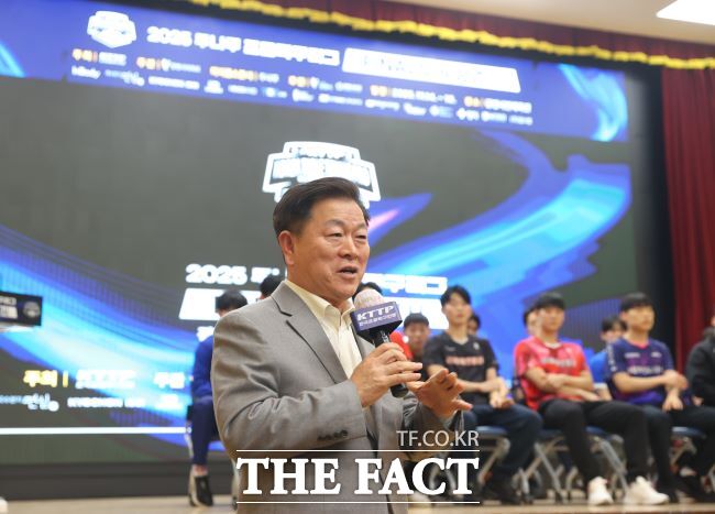 박승원 광명시장이 ‘프로탁구리그 파이널스’ 미디어데이에서 인사말을 하고 있다. /광명시
