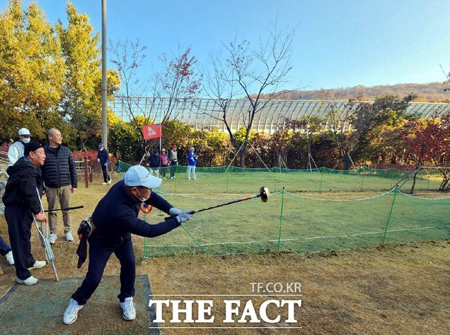 ‘제1회 광명시장배 장애인 파크골프대회’ 진행 모습. /광명시