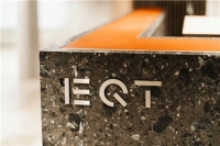  더존비즈온 품는 EQT, 의무공개매수 회피 꼼수?…신한투자證 '불똥'