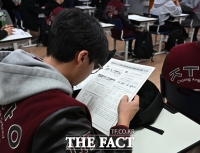  '수험생 유의사항도 꼼꼼히' [포토]