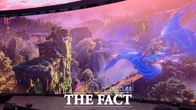 13일 부산 벡스코에서 열린 지스타 2025 오프닝 세션에서 엔씨소프트가 글로벌 게임 IP를 활용한 신작 호라이즌스틸 프론티어스를 최초 공개했다. /부산=우지수 기자