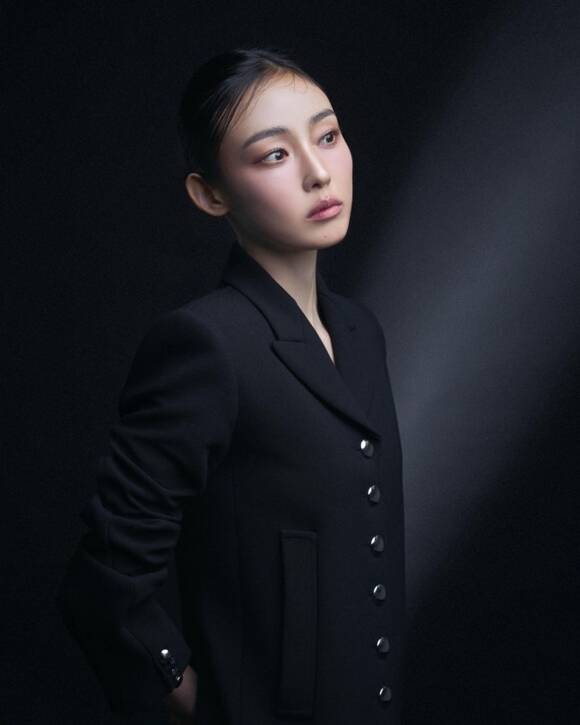 배우 전소니가 넷플릭스 당신이 죽였다에서 은수 역을 맡은 가운데 함께 호흡을 맞춘 이유미와 이무생 장승조를 언급하며 비하인드를 전했다. /넷플릭스