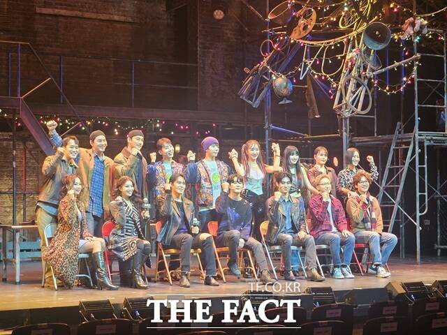 뮤지컬 '렌트' 프레스콜이 13일 오후 4시 서울 강남구 코엑스아티움 5층에서 진행된 가운데 참석한 출연자들이 포즈를 취하고 있다. /김명주 기자