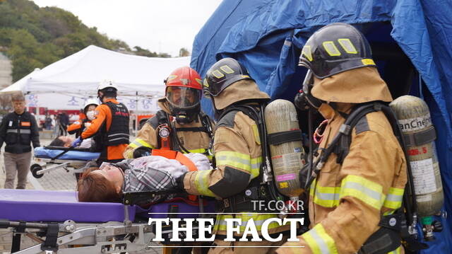 12일 여수 소노캄호텔 일원에서 열린 국가단위 긴급구조종합훈련 현장. /전남도소방본부