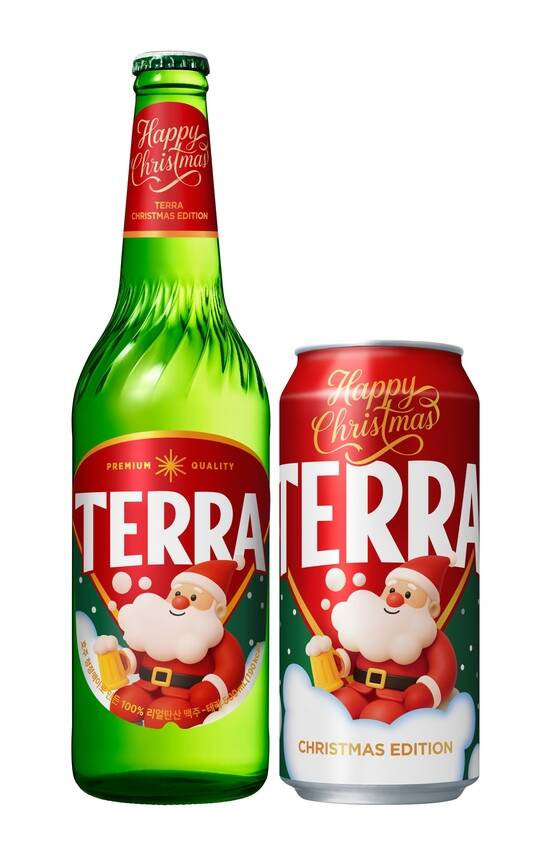 하이트진로는 테라 크리스마스 에디션을 한정 출시하면서 관련 마케팅을 전개한다. 테라만의 리얼 탄산을 눈송이처럼 표현한 점이 특징이다. /하이트진로