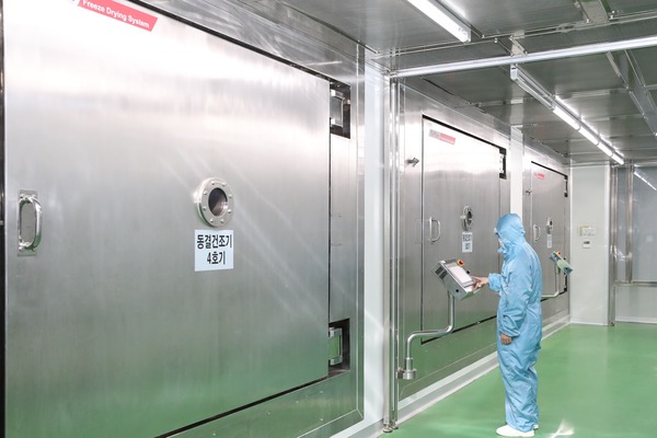 hy의 원료 B2B 사업 누적 판매량이 50t을 돌파했다. hy는 자체 개발한 프로바이오틱스 천연물에 대한 연구와 기능성 인증에 집중해 이 같은 성과를 냈다고 설명했다. /hy