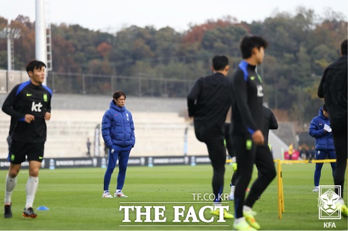 한국축구대표팀을 이끄는 홍명보 감독은 11월 볼리비아, 가나와 두 차례 A매치를 통해 내용과 결과를 모두 끌어내야하는 과제를 안고 있다./KFA