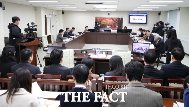 정읍시의회 자치행정위원회가 지난 12일부터 2025년도 행정사무감사를 실시, 시정전반의 효율성과 투명성을 높이기 위한 날카로운 질문을 이어갔다. /정읍시의회