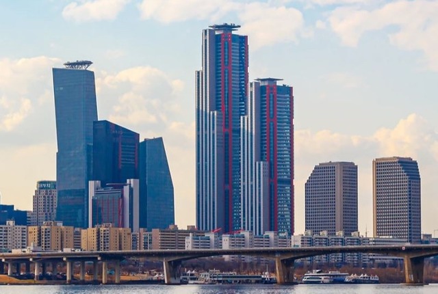 사모펀드(PEF) 운용사 글랜우드프라이빗에쿼티(글랜우드PE)의 인수 후 통합(PMI) 행보에 귀추가 주목된다. /글랜우드PE 홈페이지 갈무리