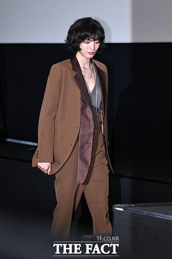 가수 겸 배우 나나가 15일 오전 자택에서 강도 피해를 당했다. /서예원 기자