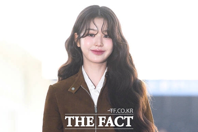 그룹 아이브 멤버 장원영 등에 악의적인 거짓 영상을 제작해 피해를 준 유튜브 채널 탈덕수용소의 운영자 A씨가 대법원에 상고했다. 장원영이 10일 해외 일정 참석차 인천국제공항을 통해 프랑스 파리로 출국하고 있다./서예원 기자