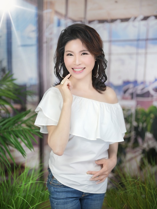 가수 미소 린에게 '석애목'은 단순한 신곡이 아닌 삶의 이야기이자 음악적 귀향이다. 전설은 노래가 되고, 노래는 다시 전설이 된다. '석애목'은 그렇게 사랑의 꽃으로 세상에 피어났다. /케이아이