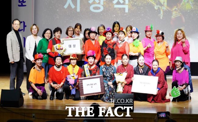 시흥시 학습동아리 동지 축제 학습동아리상 시상식 모습. /시흥시