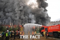  김태흠 충남도지사, 천안 물류센터 화재 진압 현장 점검