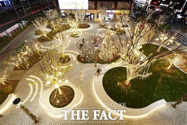 지난해 달성군 다사광장에 설치된 크리스마스 경관조명. /대구시 달성군