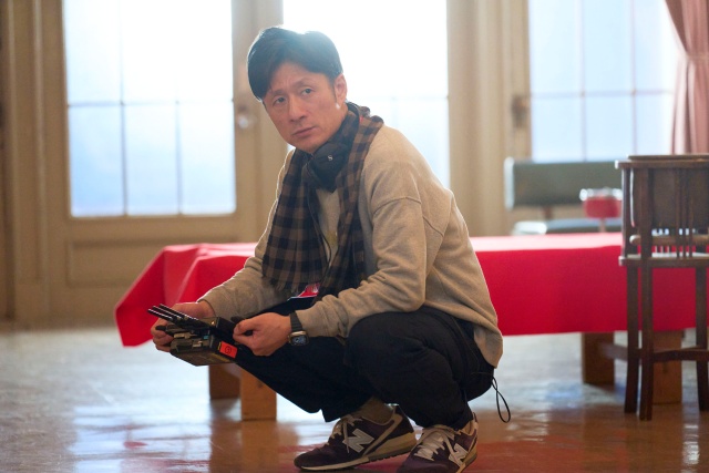 이상일 감독은 일본에서 천만 관객을 사로잡은 것에 관해 작품의 힘이 있었고 이러한 작품을 사람들이 원하고 있었다는 걸 느꼈다. 관객들의 보는 눈이 깊어진 것 같다고 소감을 전했다. /㈜미디어캐슬