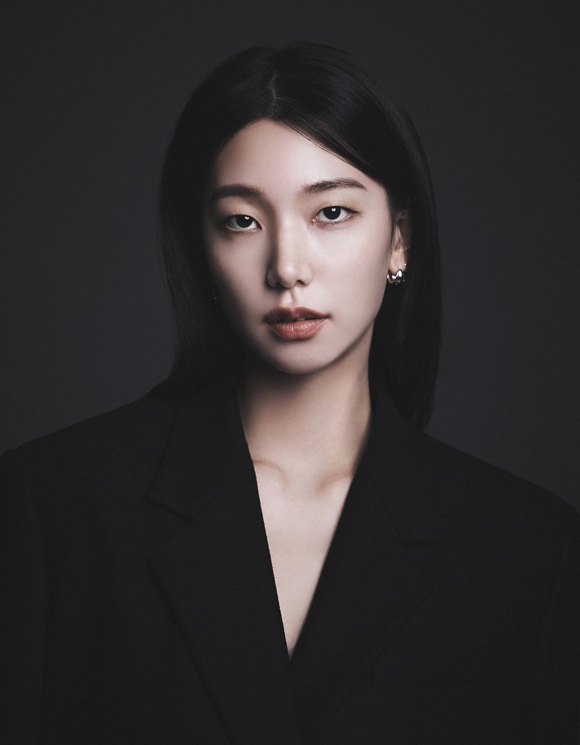 배우 이호정이 최근 서울 강남구 한 카페에서 <더팩트>와 만나 넷플릭스 오리지널 시리즈 당신이 죽였다 공개 기념 인터뷰를 진행했다. /매니지먼트 레도