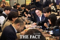 김민석, 대학생들과 '천원의 아침밥'…'내년 지원 대폭 확대'