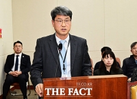  예산안 의결 후 인사말 하는 반상권 방미통위 위원장 직무대리 [TF사진관]