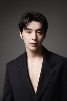  골든차일드 출신 최성윤(Y), 오크컴퍼니 行…연말 새 앨범 발매