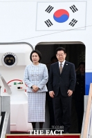  'G20 참석 등 4개국 순방' 출국하는 이재명 대통령 [포토]