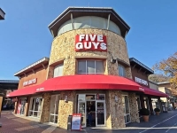  신세계사이먼 여주 프리미엄 아울렛에 '파이브가이즈' 문열어