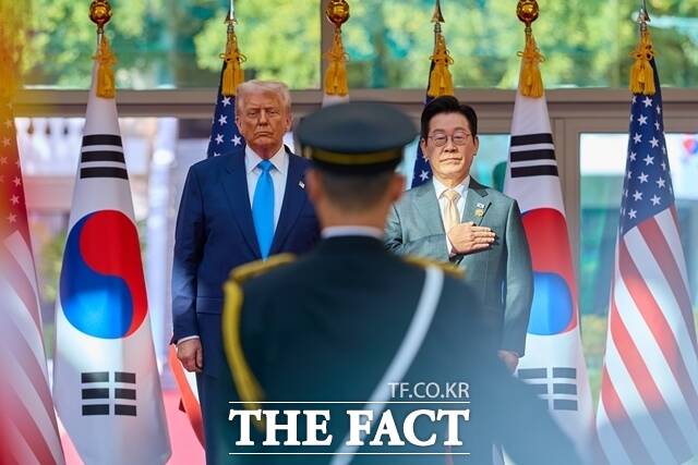 북한은 18일 한미 정상회담 공동설명자료(조인트 팩트시트)에 대해 조목조목 입장을 밝혔다. 특히 핵추진잠수함과 관련해 