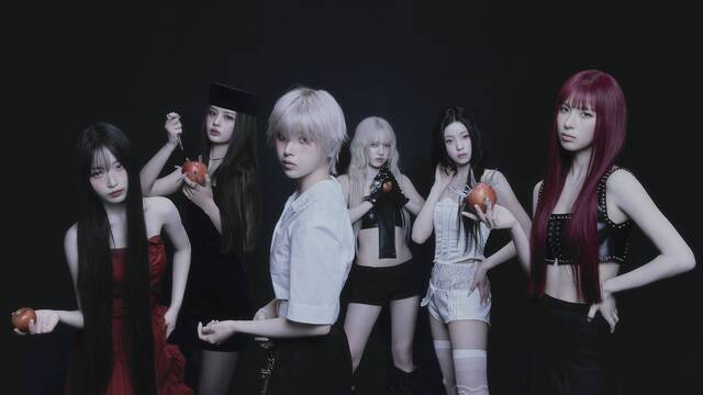 그룹 엔믹스가 Blue Valentine으로 음악방송 8관왕과 일간 음원차트 25회 1위를 달성하며 인기 롱런을 이어갔다./JYP엔터테인먼트