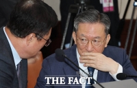  김대현 문체부 2차관과  대화 나누는 정성호 법무부 장관 [포토]