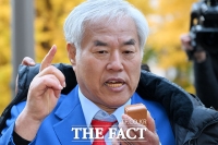 '서부지법 난동 배후 의혹' 경찰 출석하며 입장 밝히는 전광훈 목사 [TF사진관]