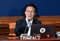  국무회의 모두발언하며 미소 짓는 김민석 국무총리 [포토]