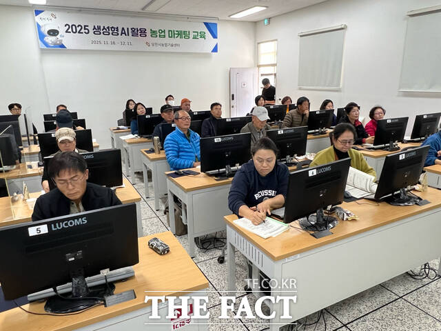 당진시농업기술센터는 18일부터 ‘생성형 인공지능 활용 농업 마케팅 교육’을 실시한다. /당진시