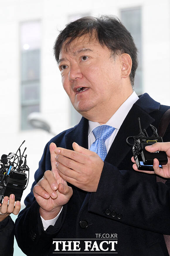 김정재 국민의힘 의원이 20일 오후 서울 양천구 서울남부지방법원에서 열린 ‘국회 패스트트랙(신속처리안건) 충돌 사건’ 1심 선고 공판에 출석하고 있다. /서예원 기자