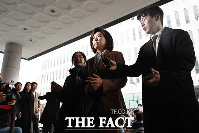 김정재 국민의힘 의원이 20일 오후 서울 양천구 서울남부지방법원에서 열린 ‘국회 패스트트랙(신속처리안건) 충돌 사건’ 1심 선고 공판에 출석하고 있다. /서예원 기자