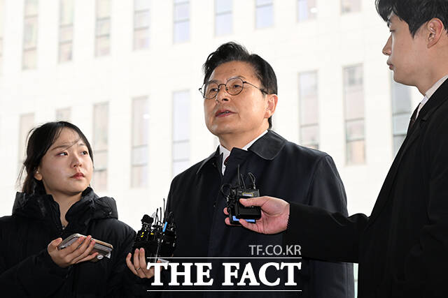 김정재 국민의힘 의원이 20일 오후 서울 양천구 서울남부지방법원에서 열린 ‘국회 패스트트랙(신속처리안건) 충돌 사건’ 1심 선고 공판에 출석하고 있다. /서예원 기자