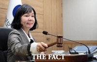  전체회의 주재하는 송경희 개인정보보호위원장 [포토]