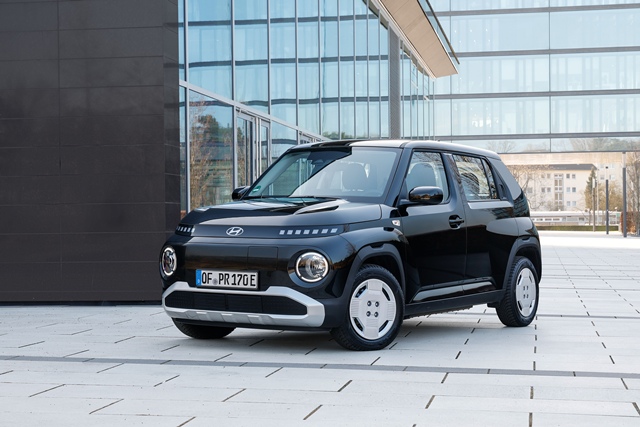 현대자동차는 캐스퍼 일렉트릭이 독일 자동차 전문 매체 아우토빌트와 주간지 빌트암존탁이 공동 주관하는 2025 골든스티어링 휠 어워드에서 2만5000유로 미만 최고의 차로 선정됐다고 21일 밝혔다. /현대차