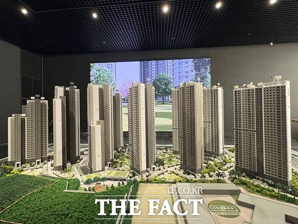 21일 경기도 의왕시 고천동 305-1에 의왕시청역 SK뷰 아이파크 견본주택이 오픈했다. /공미나 기자