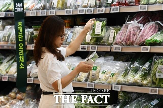 한국은행이 21일 발표한 2025년 10월 생산자물가지수에 따르면 지난달 생산자물가지수는 120.82(2020년=100)로 전월(120.54)보다 0.2% 상승했다. /서예원 기자